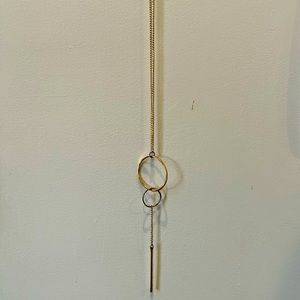 Long pendant necklace